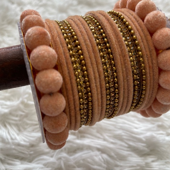 Light brown bangles - Picture 3 of 4